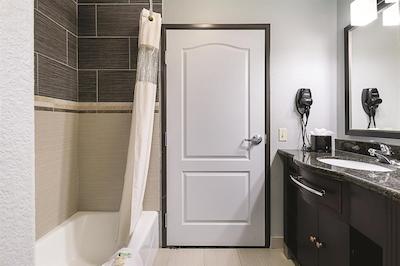 لا کوینتا این اند سویتز دالاز-هوچینز