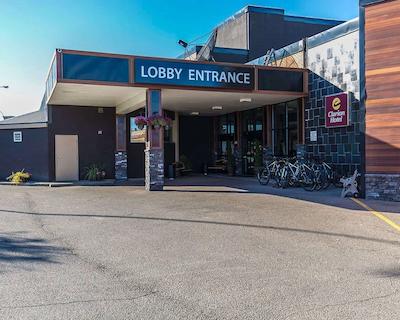 کلارین هتل اند کنفرنس سنتر