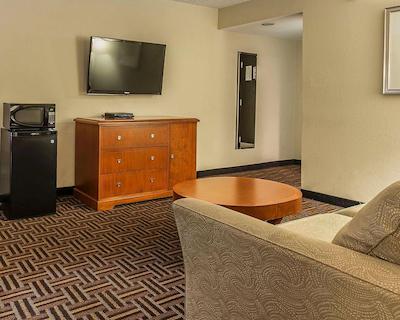 کلارین هتل اند کنفرنس سنتر