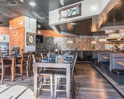 کلارین هتل اند کنفرنس سنتر