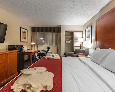 کلارین هتل اند کنفرنس سنتر