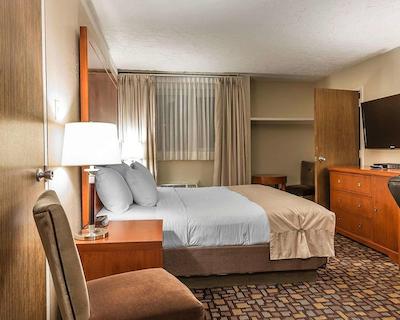 کلارین هتل اند کنفرنس سنتر