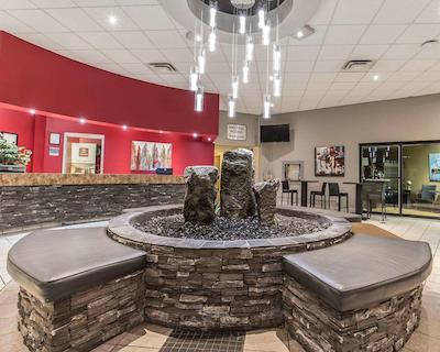 کلارین هتل اند کنفرنس سنتر