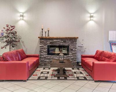 کلارین هتل اند کنفرنس سنتر