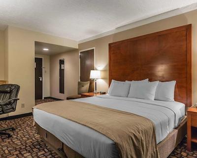 کلارین هتل اند کنفرنس سنتر