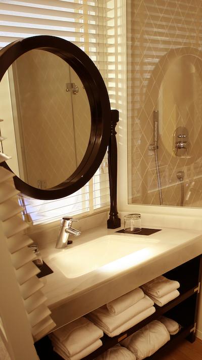 اُفلیاز هتل