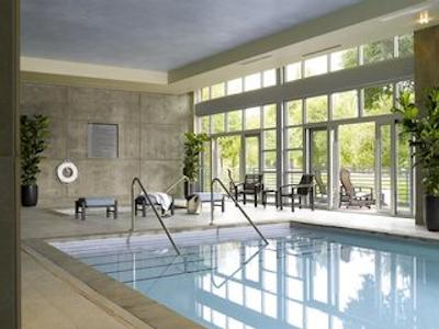 هیات هوس اسیتل/ردمند