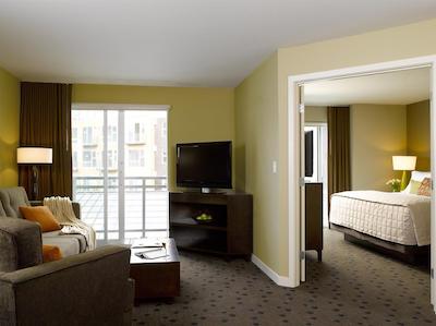 هیات هوس اسیتل/ردمند