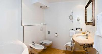 بست وسترن پلاس گولدنر ادلر