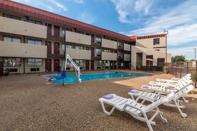 رد روف این ویچیتا فالز