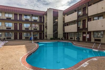 رد روف این ویچیتا فالز