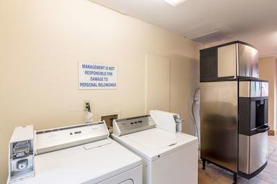 رد روف این ویچیتا فالز