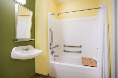 میکرتل این اند سویتز اُپلیک