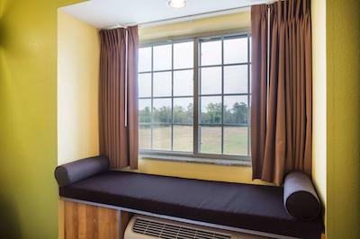 میکرتل این اند سویتز اُپلیک