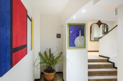 هستل ویلا ساینت اکسوپری بیچ