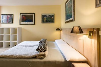 هستل ویلا ساینت اکسوپری بیچ