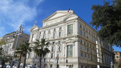 هستل ویلا ساینت اکسوپری بیچ