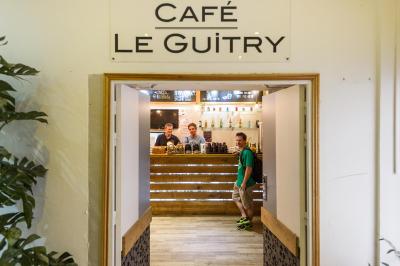 هستل ویلا ساینت اکسوپری بیچ