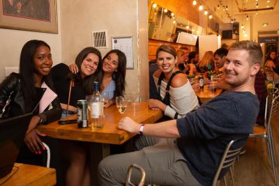 هستل ویلا ساینت اکسوپری بیچ