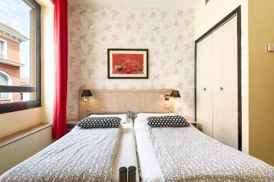 هستل ویلا ساینت اکسوپری بیچ