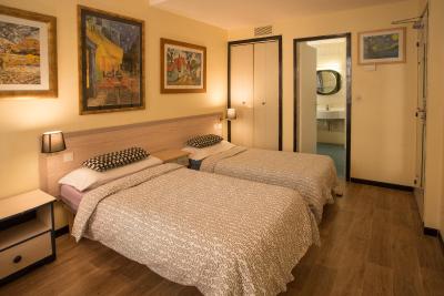 هستل ویلا ساینت اکسوپری بیچ