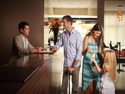 د کسمپلیتان هتل