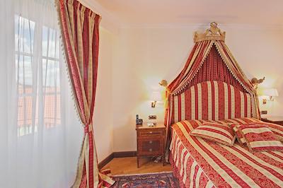 آلچیمیست پراگو کسل