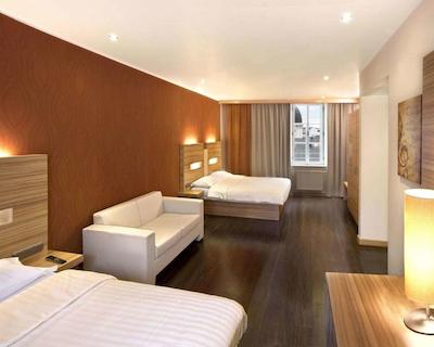 استار این هتل پرمیوم اسالزبورگ گابلربرو