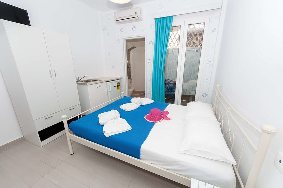 Depis Place Studios and Apartments