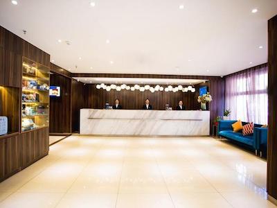 جینجیانگ این بیجینگ گوانگچومن