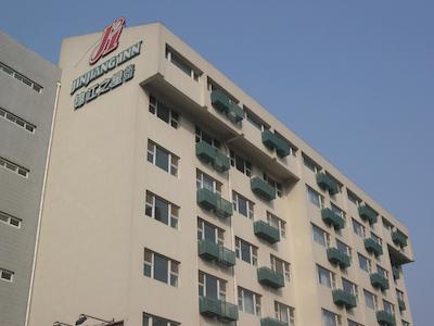 جینجیانگ این بیجینگ گوانگچومن