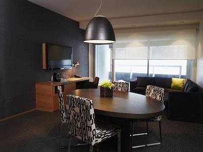 ل جرمین ماپل لیف اسکوار