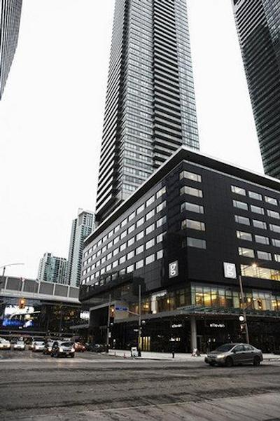 ل جرمین ماپل لیف اسکوار