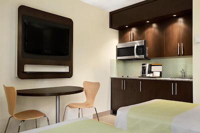 استودیو 6 ترنتو