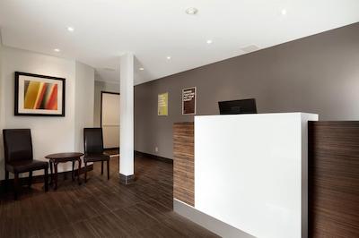 استودیو 6 ترنتو