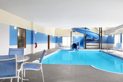 فور پوینتز بای شراتون ساسکاتون