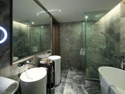 رهمبوز پارک اورا چنگدو هتل