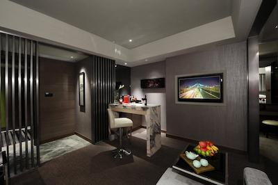 رهمبوز پارک اورا چنگدو هتل