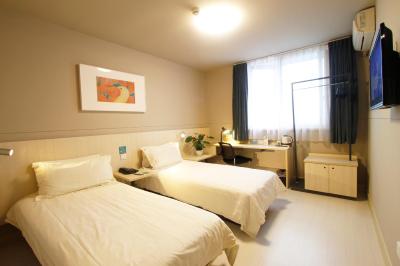 جین جیانگ این شانگهای ایست چینا نرمال یونیورسیتی