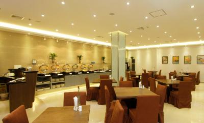 جین جیانگ این شانگهای ایست چینا نرمال یونیورسیتی