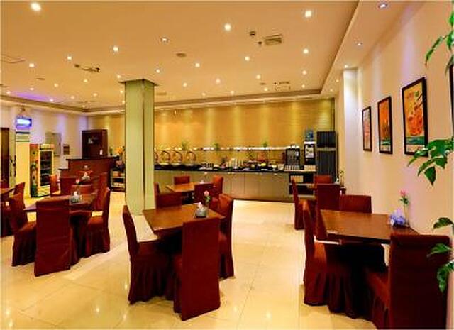 جین جیانگ این شانگهای ایست چینا نرمال یونیورسیتی