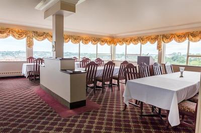 کاناداز بست والو این ساینت جهن