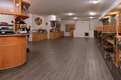 کاناداز بست والو این والمونت