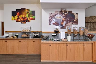 کاناداز بست والو این والمونت