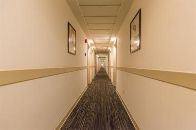 جینجیانگ این شنزهن آیرپرت