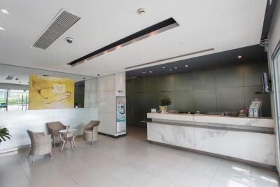 جینجیانگ این شنزهن آیرپرت