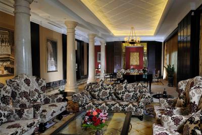 د کلی هتل شنزهن