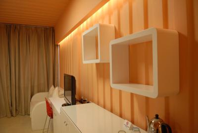 اُکت ایست کارگو هستل