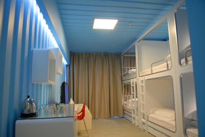 اُکت ایست کارگو هستل