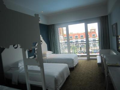 اُاسیز اُ-سیتی هتل شنزهن